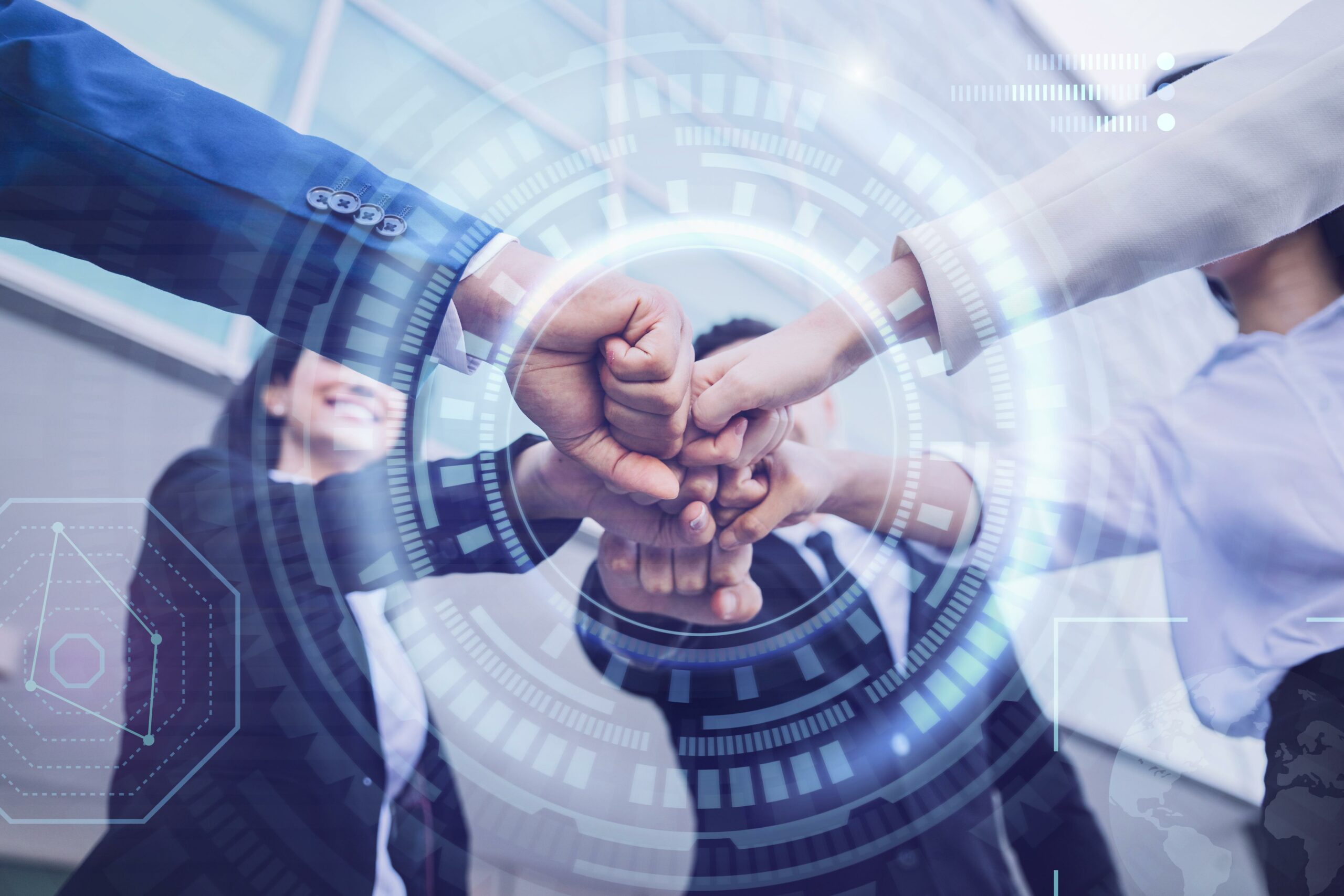 Blog 6 business concept with team close up scaled